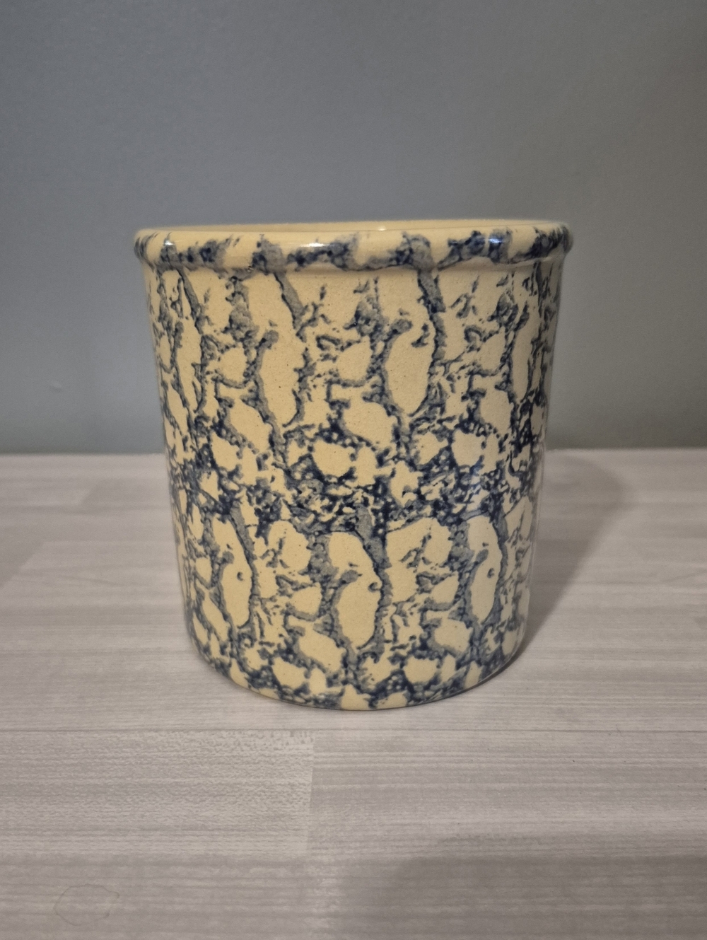 Vintage Roseville Pottery Blue Spongeware 1 quart High Jar